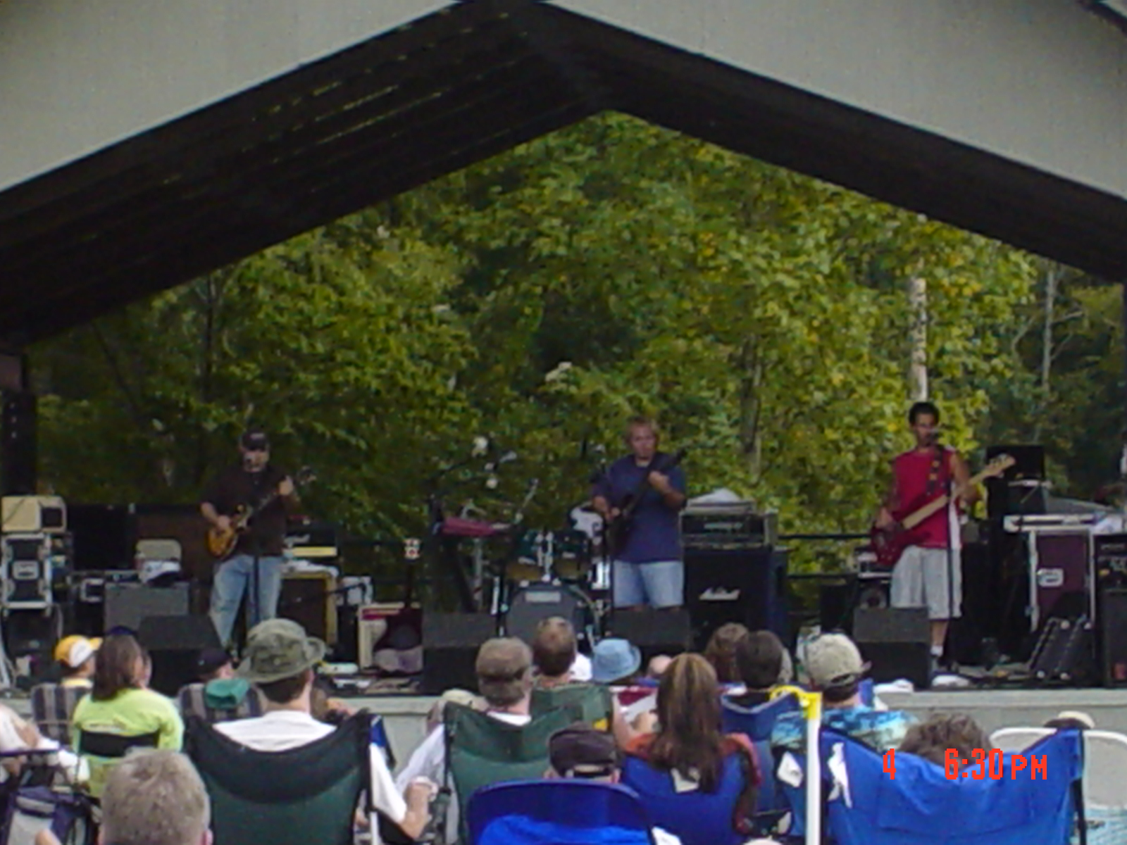 MikeKeneallyBand2005-09-04ProgDayChapelHillNC (10).jpg